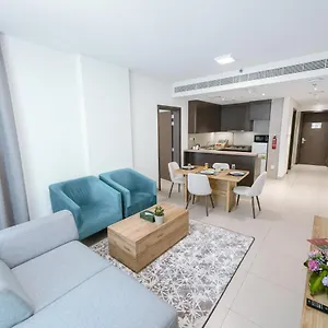 Azur Regency شقة